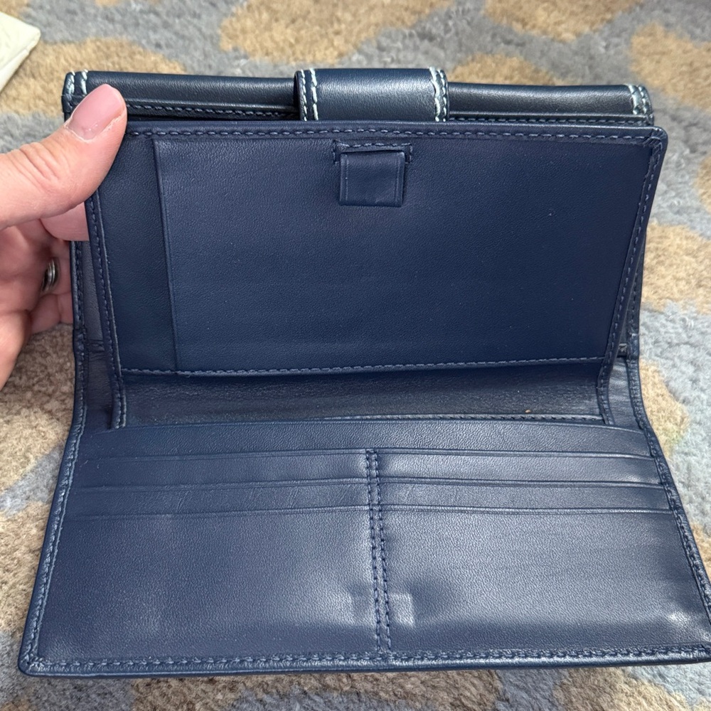 Coach Navy Leather Wallet with light grey Stitching - Picture 4 of 7